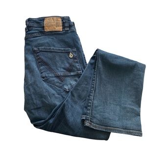 Volcom mens Nova jean. Size 34”, classic washed blue denim. Modern fit